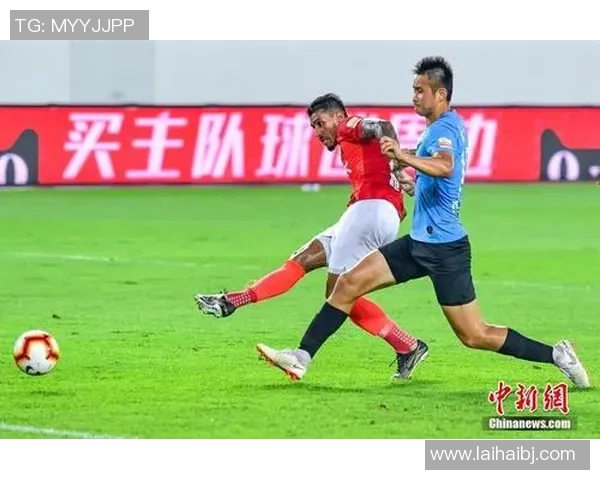 大连一方迎战广州富力广东体育赛事精彩纷呈引人瞩目 大连一方迎战广州富力广东体育赛事精彩纷呈引人瞩目