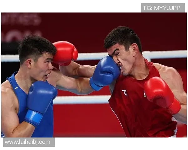 拳击——男人80公斤级八分之一决赛：托合塔尔别克·唐拉提汗晋级